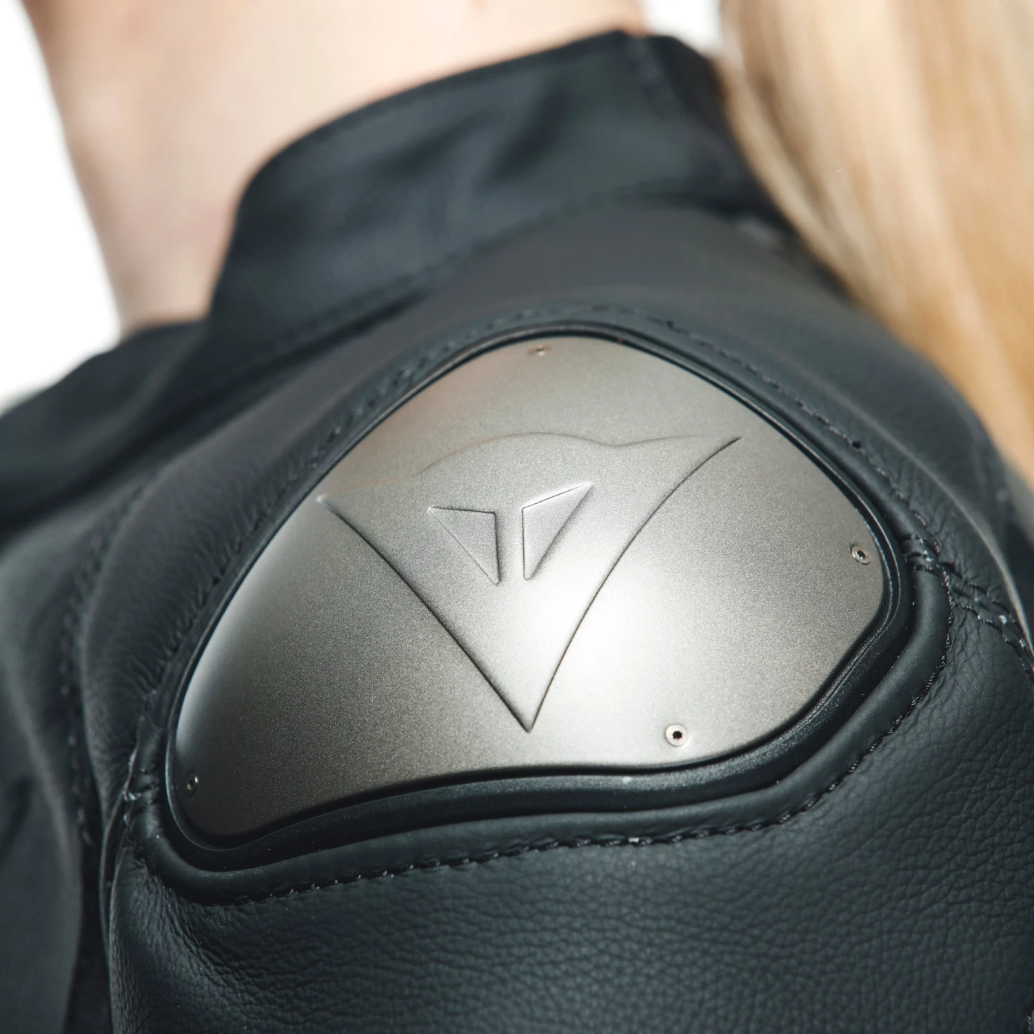 Dainese Rapida Lady Perforated Leather Jacket 16 Dainese Rapida Lady Perforated Leather Jacket - Image 16