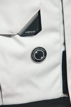 Dainese Splugen 3L D-Dry Jacket 31 Dainese Splugen 3L D-Dry Jacket -Moto Style Shop splugen 3l d dry 1c9b616c 1568 43e6 8431 487546cad143