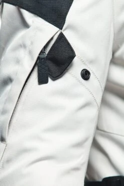 Dainese Splugen 3L D-Dry Jacket 33 Dainese Splugen 3L D-Dry Jacket -Moto Style Shop splugen 3l d dry 43b6d453 aeb1 457a a7ff def32df4f68e